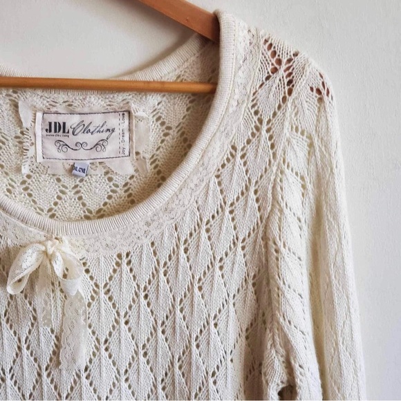 Jeanne D’Arc Living Clothing Collection JDL Hertfelt Joy Sweater - Picture 6 of 10